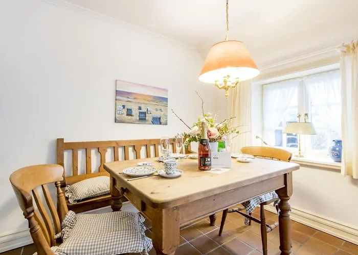 Friesenhaus Kaeptn Hahn Hausteil 1 Tatil Evi